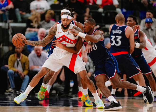 莱昂纳德率快船大胜猛龙 新援助力冲击季后赛