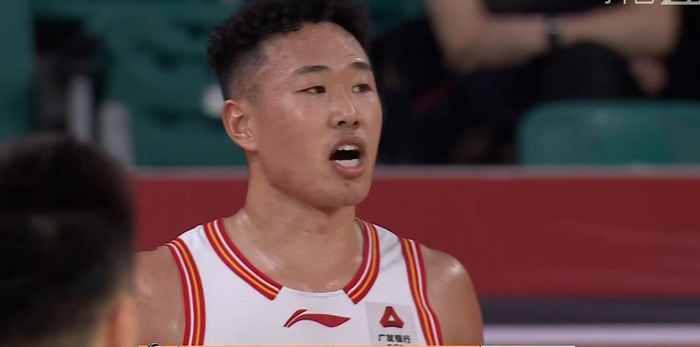 深圳客场力克山西豪取11连胜 王浩然砍33分引领逆