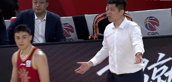 深圳客场力克山西豪取11连胜 王浩然砍33分引领逆